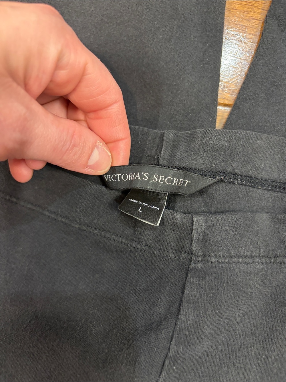 234. Victoria Secret Vintage Black Leggings Large - Picture 2 of 5